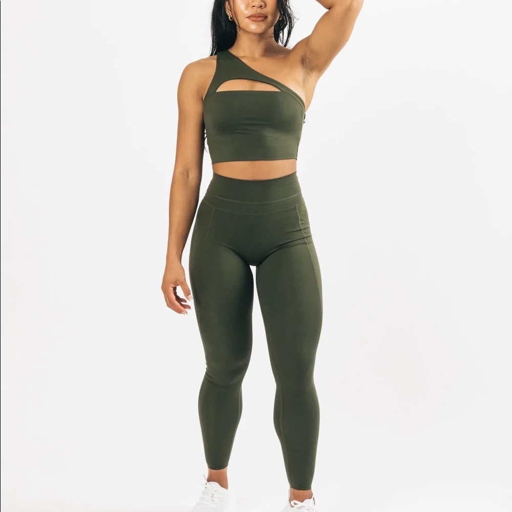 Alphete crop top